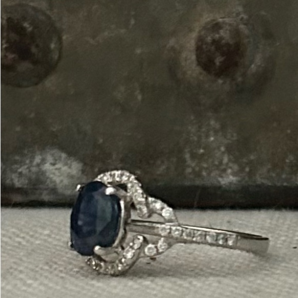 Natural Sapphire and Diamonds 18k White Gold - Picture 6 of 15